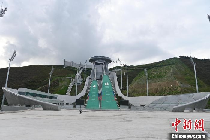 “雪如意”近景?！〉杂鸺?攝