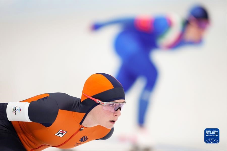 （新華全媒頭條·圖文互動(dòng)）（12）鐘華論：中國(guó)攜手世界 向著春天出發(fā)——寫(xiě)在北京第二十四屆冬季奧林匹克運(yùn)動(dòng)會(huì)閉幕之際