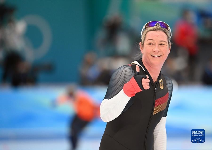 （新華全媒頭條·圖文互動(dòng)）（13）鐘華論：中國(guó)攜手世界 向著春天出發(fā)——寫(xiě)在北京第二十四屆冬季奧林匹克運(yùn)動(dòng)會(huì)閉幕之際