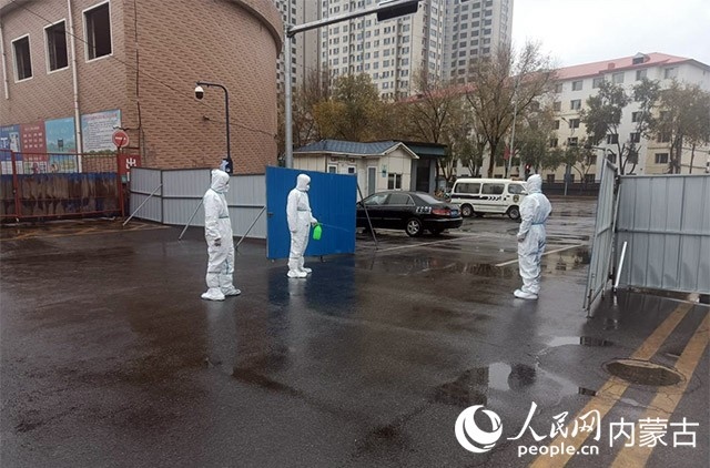 東瓦窯市場(chǎng)有序恢復(fù)開放。賽罕區(qū)融媒體中心供圖