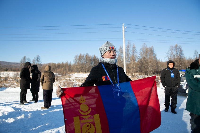 蒙古國選手參加冷極馬拉比賽（王鄭胤）.jpg