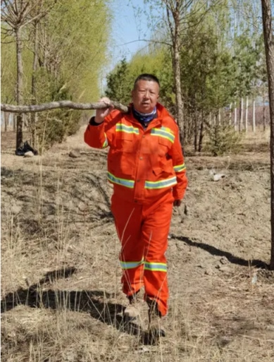 世界地球日，不忘治沙人3389.png
