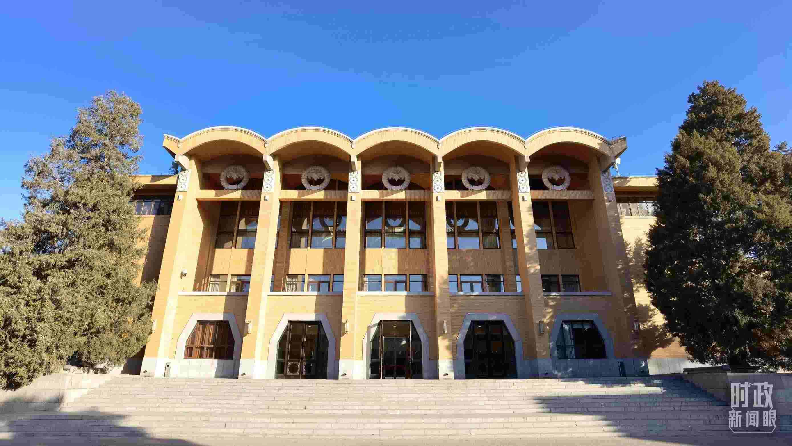 △2023年3月1日，中央黨校建校90周年慶祝大會(huì)在這里舉行。（總臺(tái)央視記者石丞拍攝）