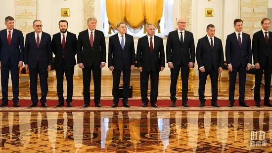  △參加歡迎儀式的俄方代表。（總臺國廣記者李晉拍攝）