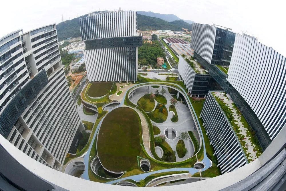 △位于深圳的光明科學(xué)城啟動(dòng)區(qū)。預(yù)計(jì)今年啟動(dòng)區(qū)的合成生物大科學(xué)裝置將部分投入使用。