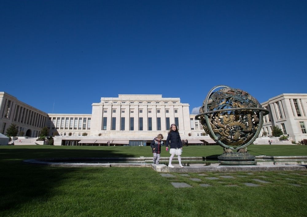 這是在瑞士日內瓦拍攝的聯(lián)合國萬國宮外景（2017年10月7日攝）。新華社記者 徐金泉 攝