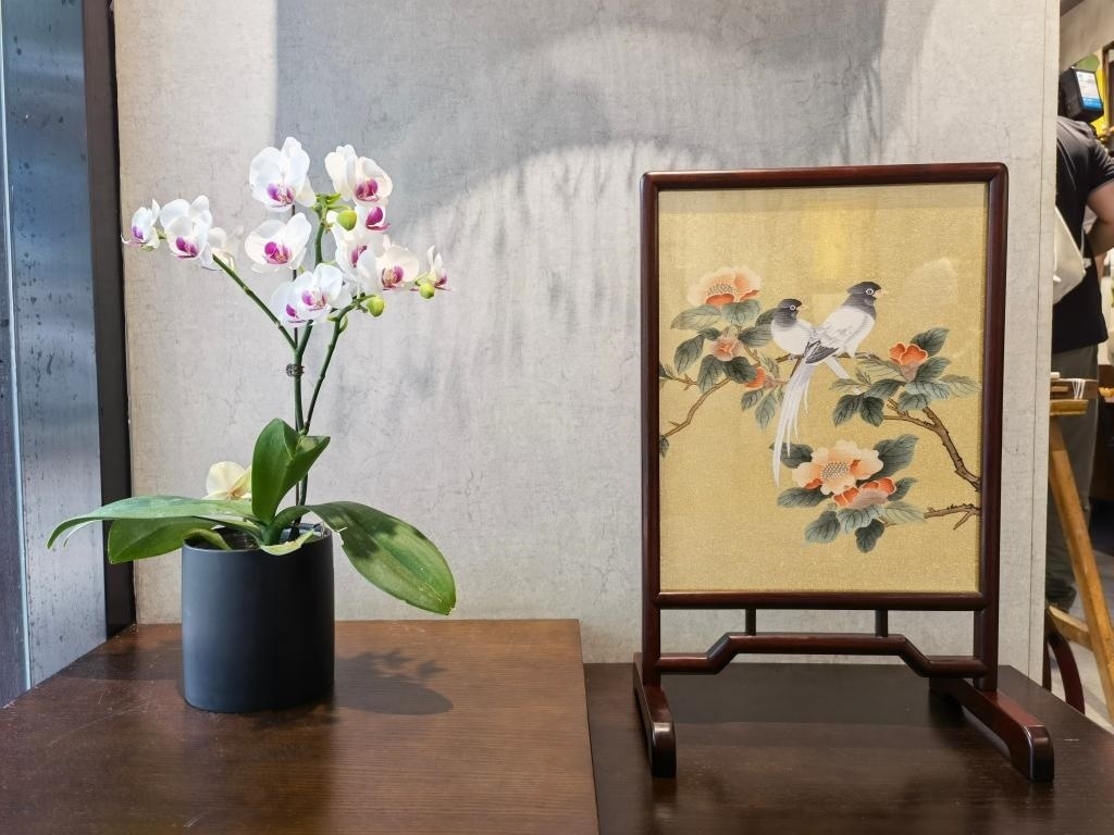 平江路上蘇繡工作室一角。新華社記者 楊依軍 攝