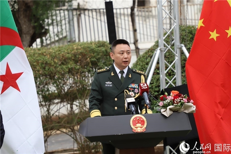 圖為胡璽鈞武官致辭。人民網記者 王傳寶攝