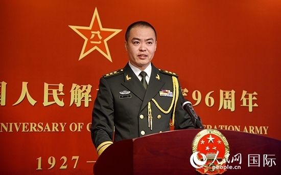 中國駐瑞典大使館李珂副武官致辭。人民網(wǎng)記者 殷淼攝