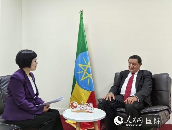 穆拉圖·特肖梅接受人民網(wǎng)記者唐維紅采訪。人民網(wǎng)記者 陳星星攝