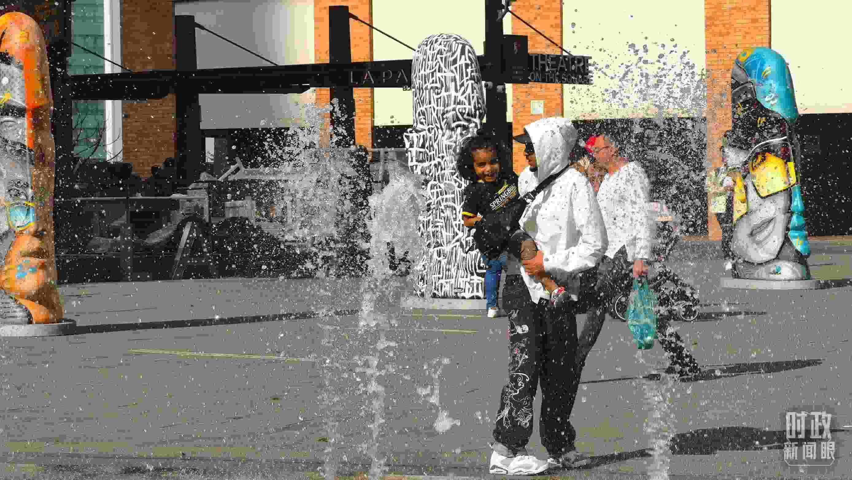 △約翰內(nèi)斯堡街頭。（總臺央視記者韓銳拍攝）