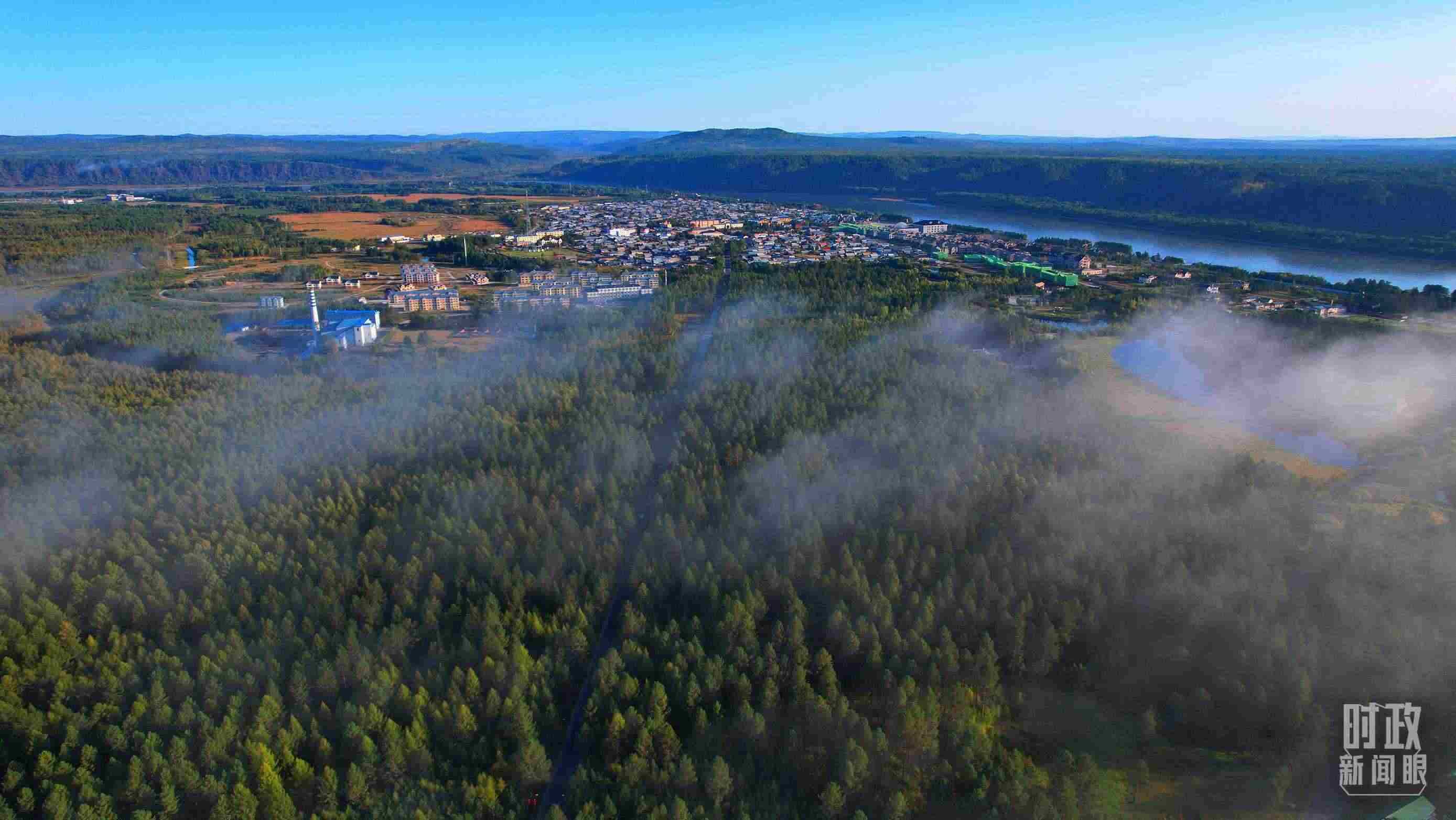 △薄霧籠罩的漠河林場。（總臺央視記者范凱拍攝）