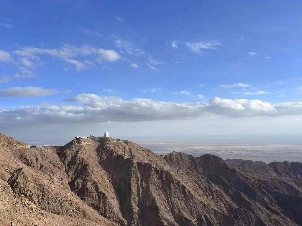 墨子巡天望遠鏡遠景圖。（中國科學技術大學供圖）
