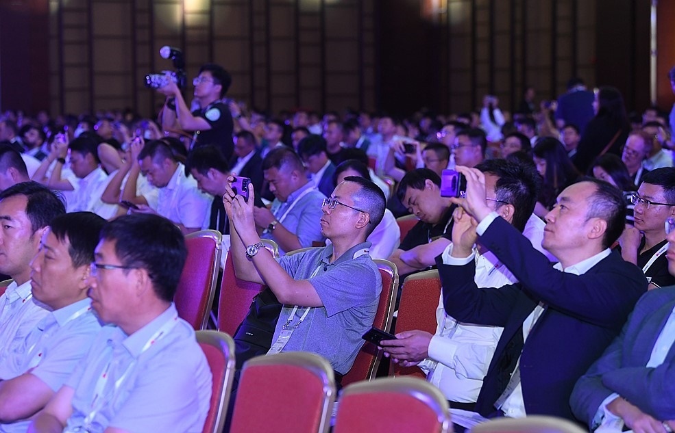 2023數(shù)字經(jīng)濟(jì)峰會·城市智能升級主題論壇現(xiàn)場。人民網(wǎng)記者 翁奇羽攝