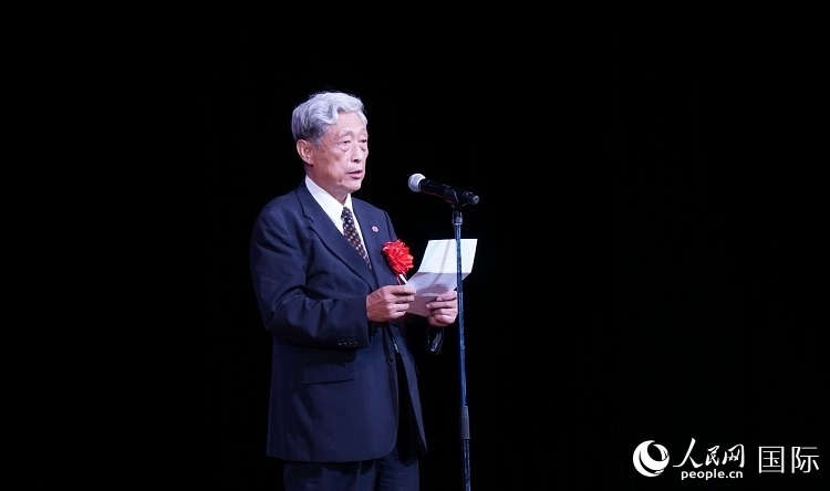 全華聯(lián)會(huì)長何德倫發(fā)表致辭。人民網(wǎng) 蔣曉辰攝