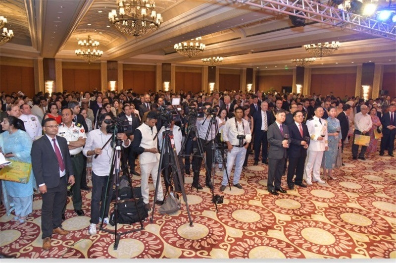 印度各界人士，各國駐印使節(jié)及外交官，中資企業(yè)、留學(xué)生和華僑華人等700余人出席招待會活動現(xiàn)場。中國駐印度大使館供圖