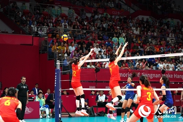 比賽現(xiàn)場(chǎng)。人民網(wǎng)記者 胡雪蓉?cái)z