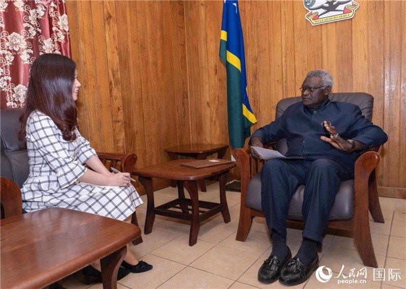 2023年9月14日，所羅門群島總理梅納西·索加瓦雷在首都霍尼亞拉接受人民網(wǎng)記者專訪。人民網(wǎng) 賀吉攝