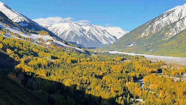 “新東方快車”沿途風(fēng)景。