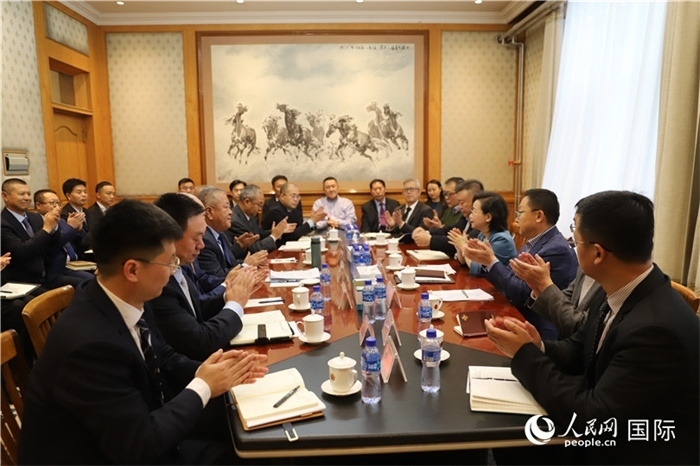 3.2023年10月30日，中國駐蒙使館座談會(huì)現(xiàn)場。人民網(wǎng)記者 霍文攝