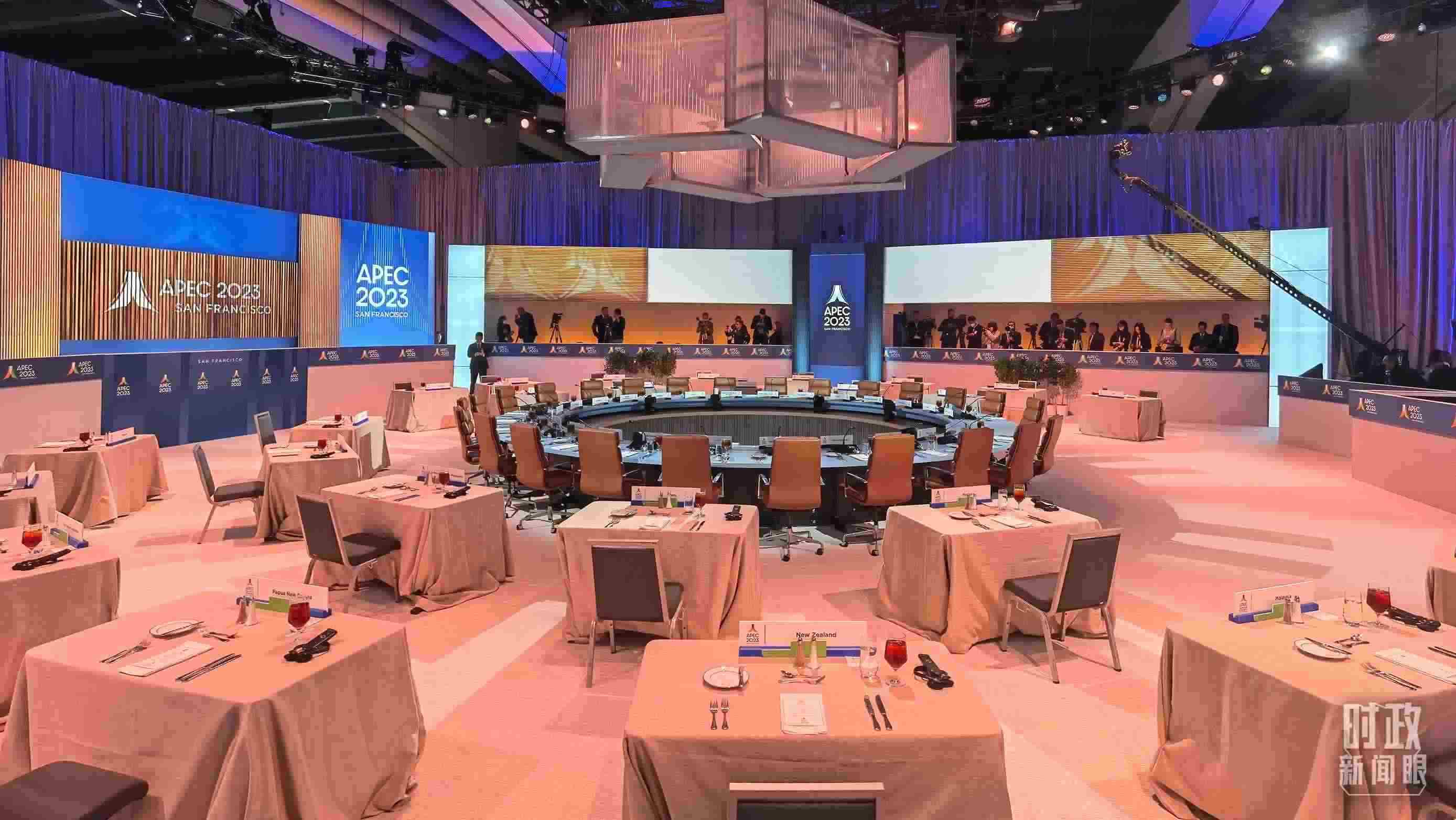 △會議開始前的現(xiàn)場。（總臺央視記者石丞拍攝）