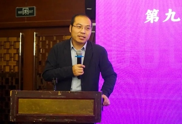 清華大學社會科學學院副院長、政治學系長聘教授孟天廣在研討會上總結(jié)發(fā)言。主辦方供圖