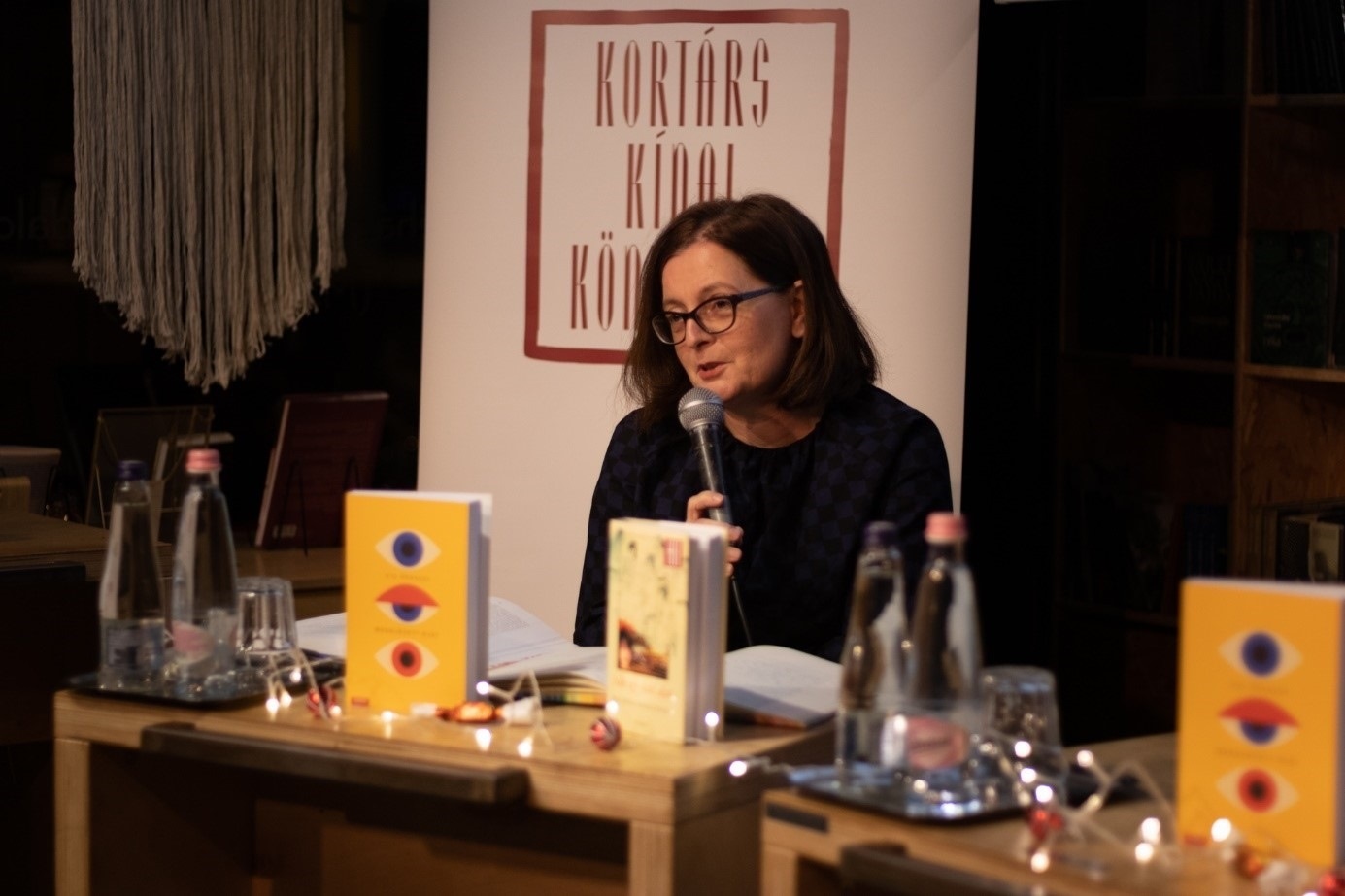 安奈特博士分享讀書體會。摩爾多瓦尼·巴爾納巴斯攝