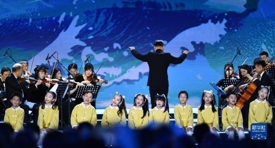 12月16日拍攝的第五屆海南島國際電影節(jié)開幕式現(xiàn)場。