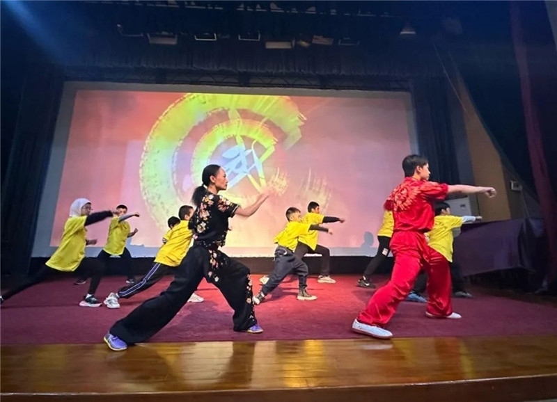 圖為2023“中華文化大樂園—埃及開羅營”閉幕式活動(dòng)現(xiàn)場(chǎng)。主辦方供圖