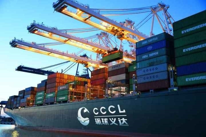 義烏商城集團(tuán)打造的國際物流平臺(tái)“環(huán)球義達(dá)”，為外貿(mào)企業(yè)提供各類物流資源信息。義烏市委宣傳部供圖