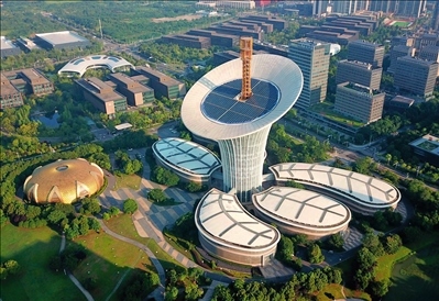 位于武漢光谷未來科技城的武漢新能源研究院大樓（2022年7月9日攝）。程敏攝/本刊