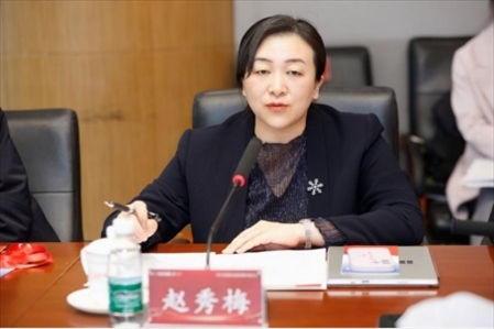 人民網(wǎng)輿情數(shù)據(jù)中心主任、人民在線總經(jīng)理趙秀梅發(fā)言