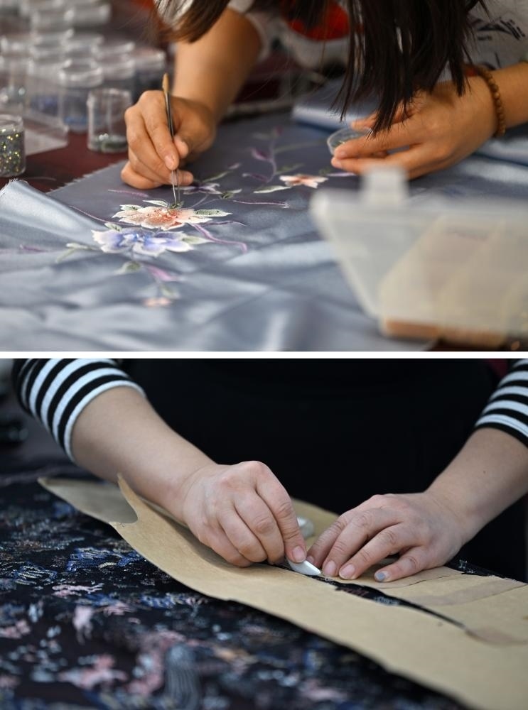 拼版照片：上圖為老美華定制車(chē)間的制衣師傅在面料上貼鉆；下圖為老美華定制車(chē)間的制衣師傅在面料上劃線（2023年12月8日攝）。天津老美華始創(chuàng)于1911年，歷史上以“千層底”布鞋聞名，是享譽(yù)津門(mén)的“中華老字號(hào)”。新華社記者 李然 攝