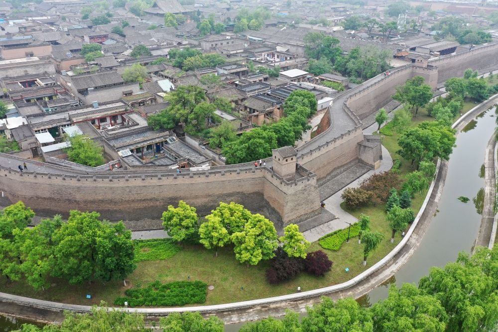 平遙古城一角（2023年5月30日攝，無人機照片）。新華社記者 詹彥 攝