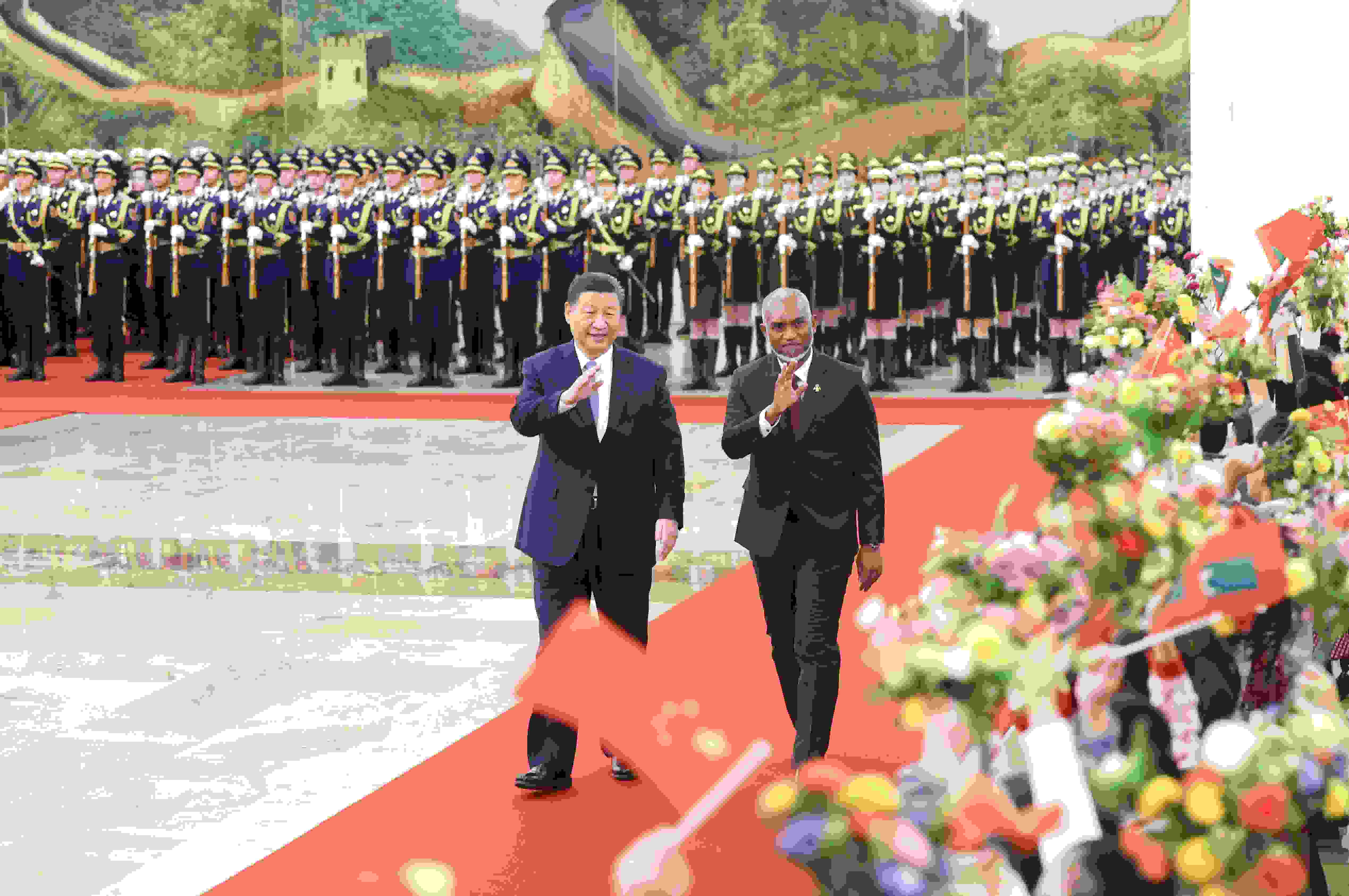 △2024年1月10日下午，國家主席習(xí)近平在北京人民大會堂同來華進行國事訪問的馬爾代夫總統(tǒng)穆伊茲舉行會談。會談前，習(xí)近平主席在人民大會堂北大廳為穆伊茲總統(tǒng)舉行歡迎儀式。