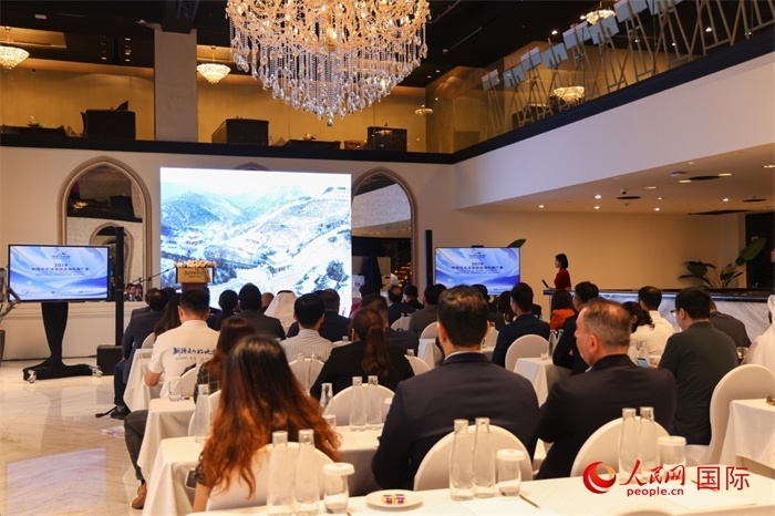 2日，“你好！中國(guó)”——2024中國(guó)北方冰雪旅游海外推廣季阿聯(lián)酋專場(chǎng)活動(dòng)在阿聯(lián)酋迪拜舉行。人民網(wǎng)記者任皓宇攝