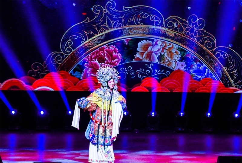 京劇梅派傳人胡文閣帶來《貴妃醉酒》。趙 靖攝