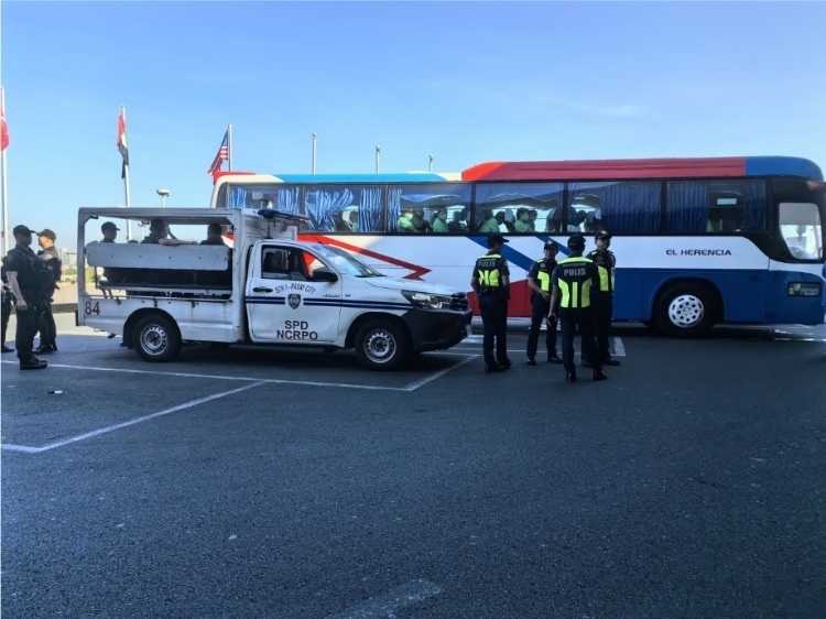 菲反有組織犯罪委員會等部門組織多次聯(lián)合突擊執(zhí)法。駐菲律賓使館供圖