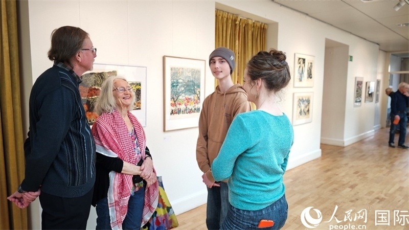 參加講座活動的瑞典聽眾。人民網(wǎng)記者殷淼攝