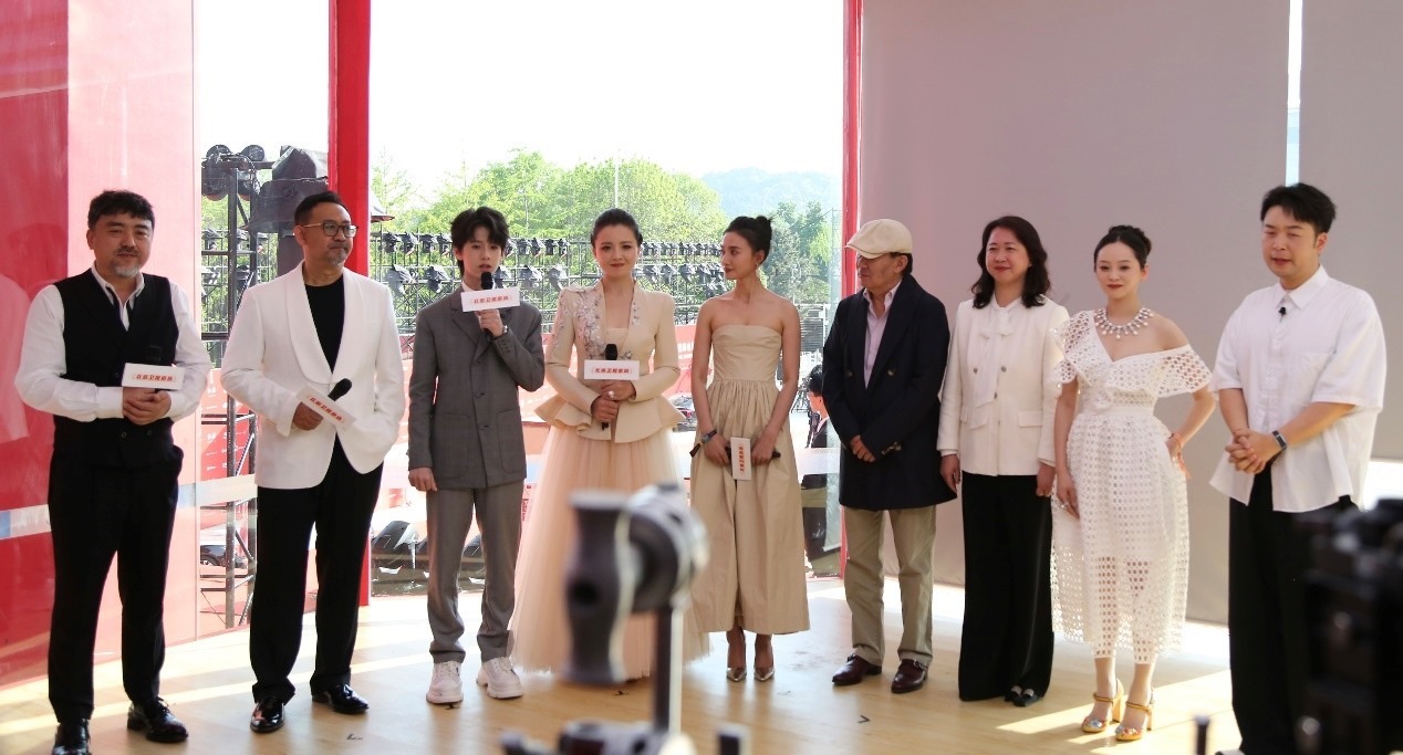 “品牌助力電影”公益直播活動現(xiàn)場。主辦方供圖