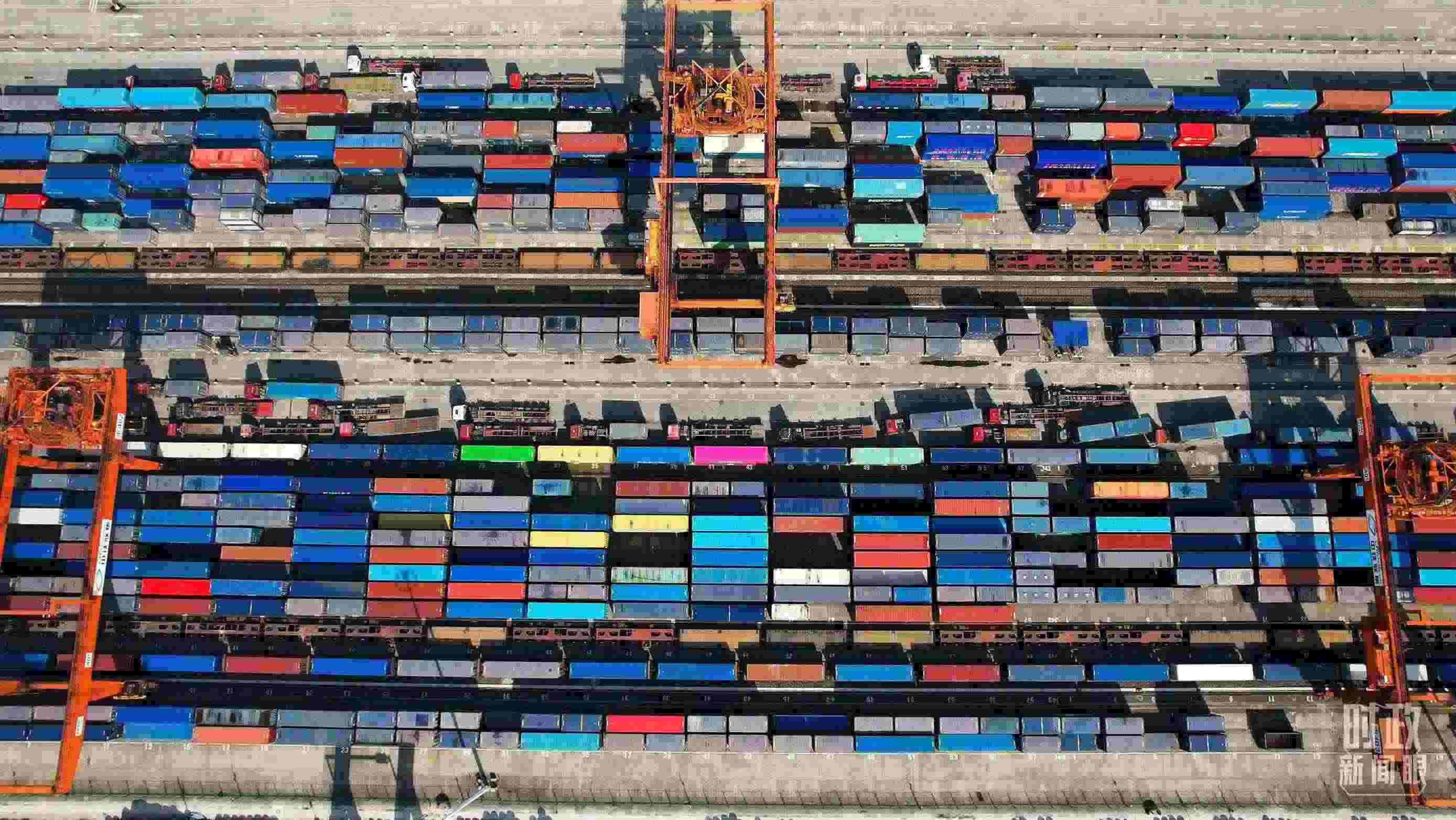 △重慶國際物流樞紐園區(qū)。（總臺(tái)央視記者范凱拍攝）