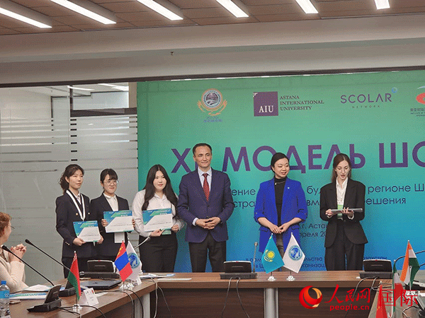 中國代表榮獲“最佳代表”獎(jiǎng)。人民網(wǎng)記者 李強(qiáng)攝