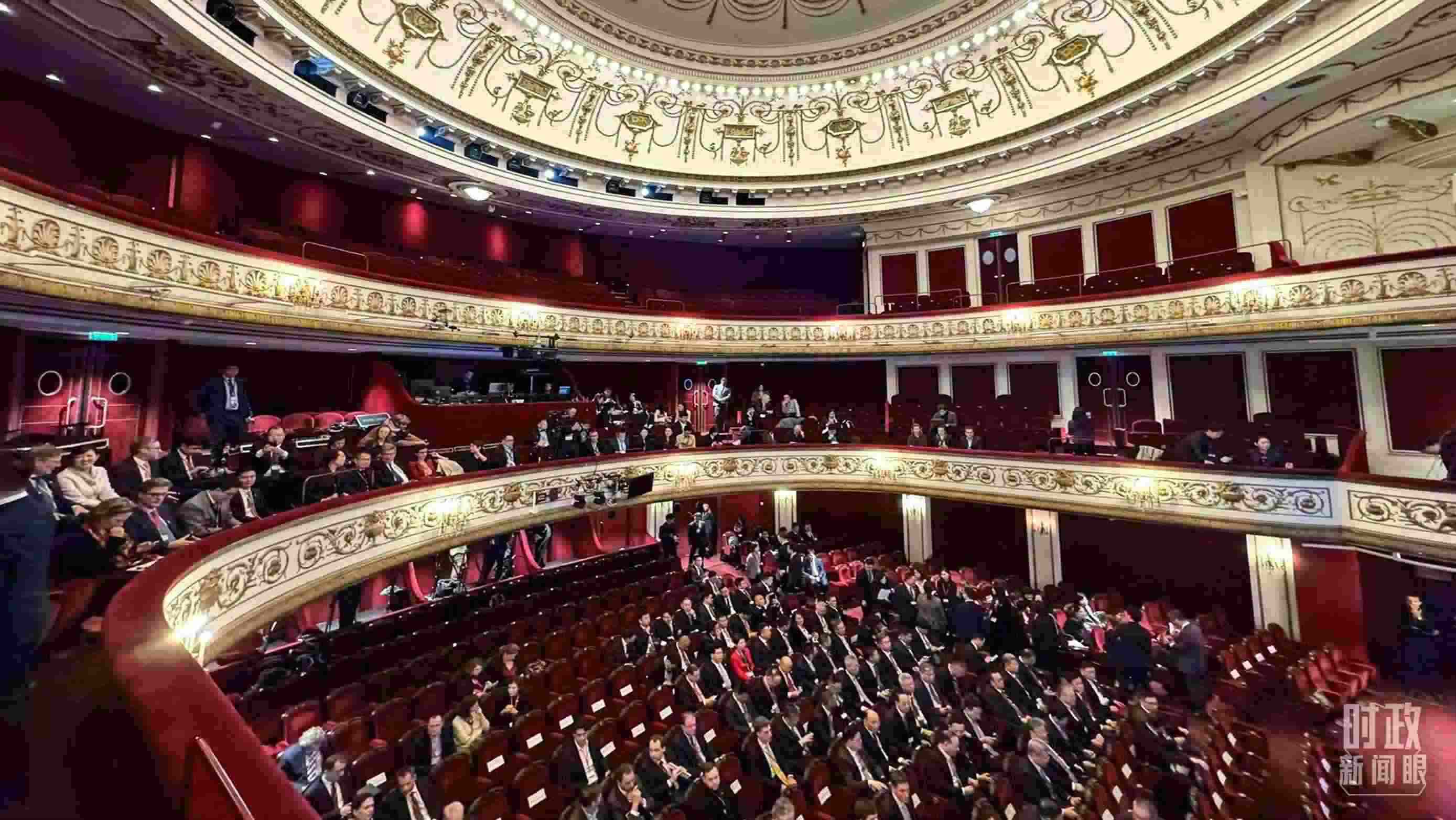 △馬里尼劇院。（總臺(tái)央視記者蔣碩拍攝）