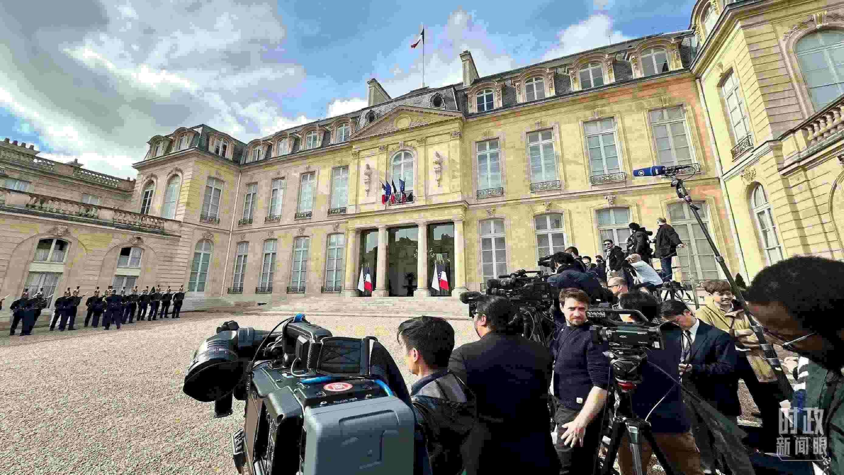 △愛麗舍宮。（總臺(tái)央視記者關(guān)舟拍攝）