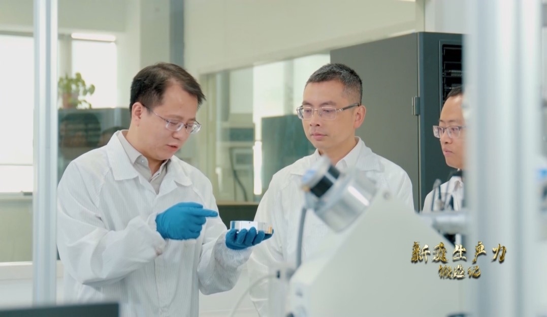 長沙巴斯夫杉杉電池材料研究院，正在進行電池材料研究。