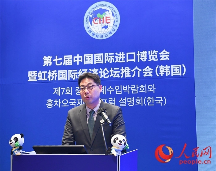 三養(yǎng)方圓集團(tuán)副社長(zhǎng)韓世爀發(fā)言。 人民網(wǎng) 程安康攝