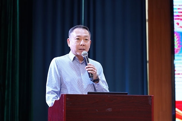 北京大鸞翔宇慈善基金會理事長、周恩來侄外孫沈清講述周恩來的讀書故事。