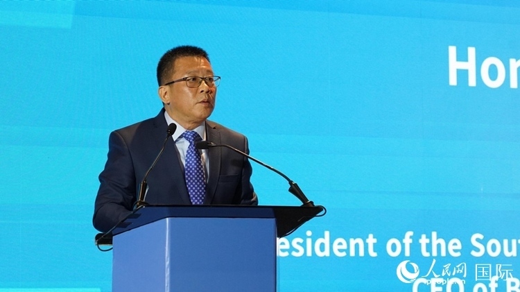 張朝陽(yáng)會(huì)長(zhǎng)致辭。人民網(wǎng) 劉暢攝