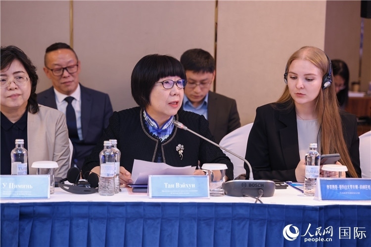 人民網(wǎng)監(jiān)事會主席唐維紅在發(fā)布儀式上致辭。人民網(wǎng)記者任皓宇 攝