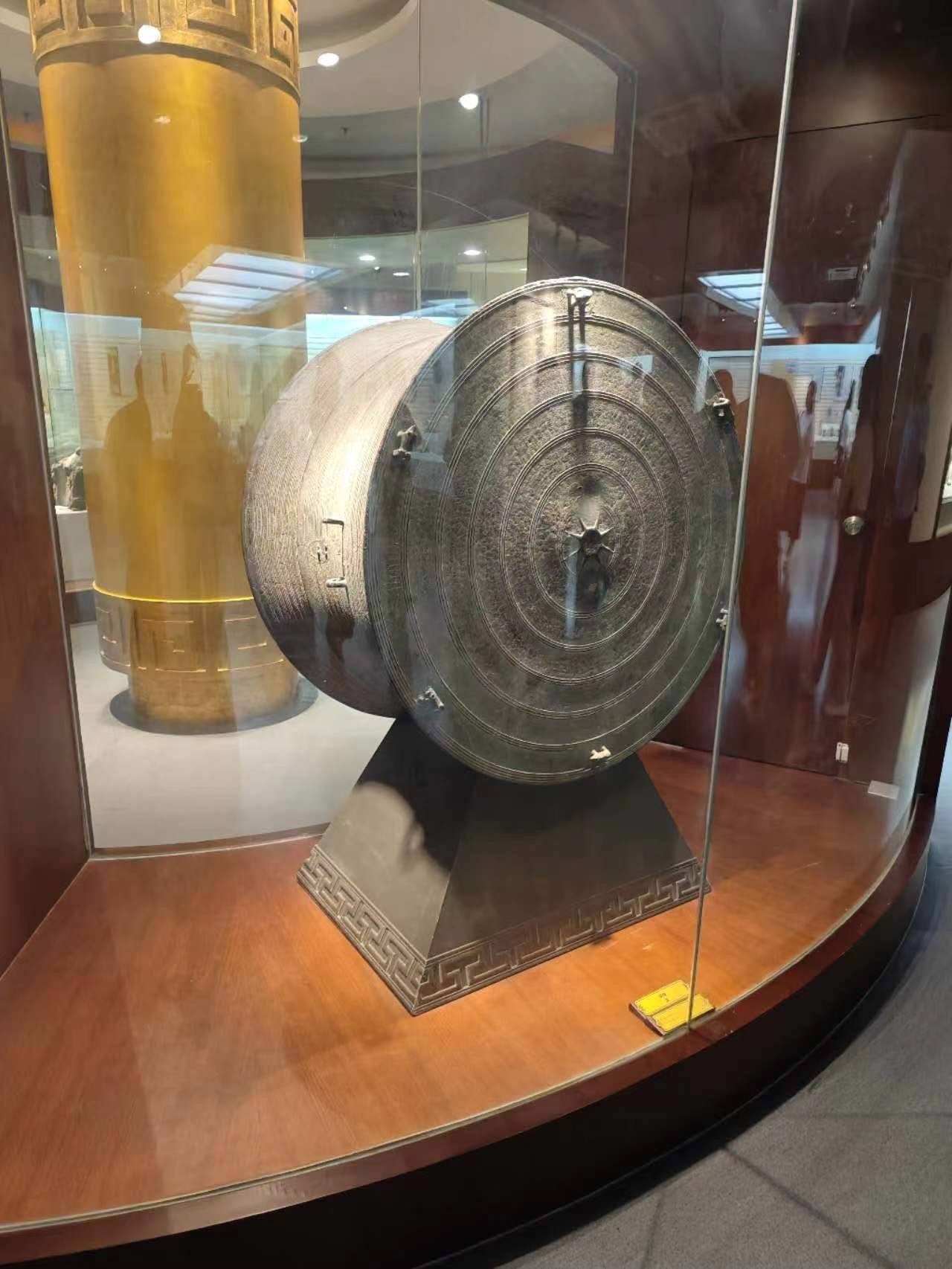 有西南元素的漢代銅鼓。人民網記者 黃鈺攝